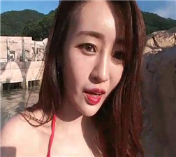 韩国美女的沙滩写真3