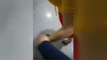 老衲寻花问柳红裙小少妇