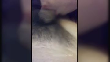 高颜值极品美女主播颜宝直播在楼梯自慰时被男邻居发现后带到家中爆操