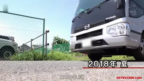 SSNI378纯净版三上悠亜エスワン15周年スペシャル大共演 第3弾 超豪华S1女优大集合 素人チポをヌキまくりハメまくり梦の大乱交！