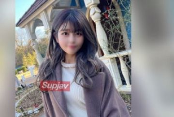 FC2PPV 3271164 初撮影・颜出し！！3日限定1980pt！！「绮丽なお花に囲まれていたい！」お花屋さんに务める美巨乳看板娘は仆