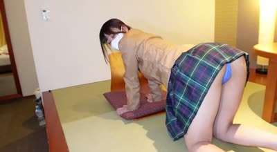 FC2PPV-4504386似乎在过着快乐的生活所以用中出来让时间更快乐