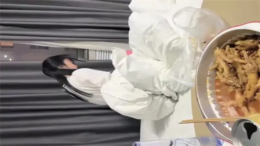 新人良家离异少妇饥渴难耐！寂寞肉体等你深入开发